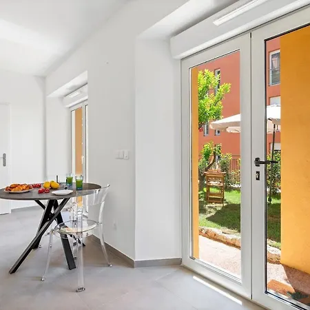 Ferienhaus Le Val Dor - Calme - Grand Jardin - Parking Prive